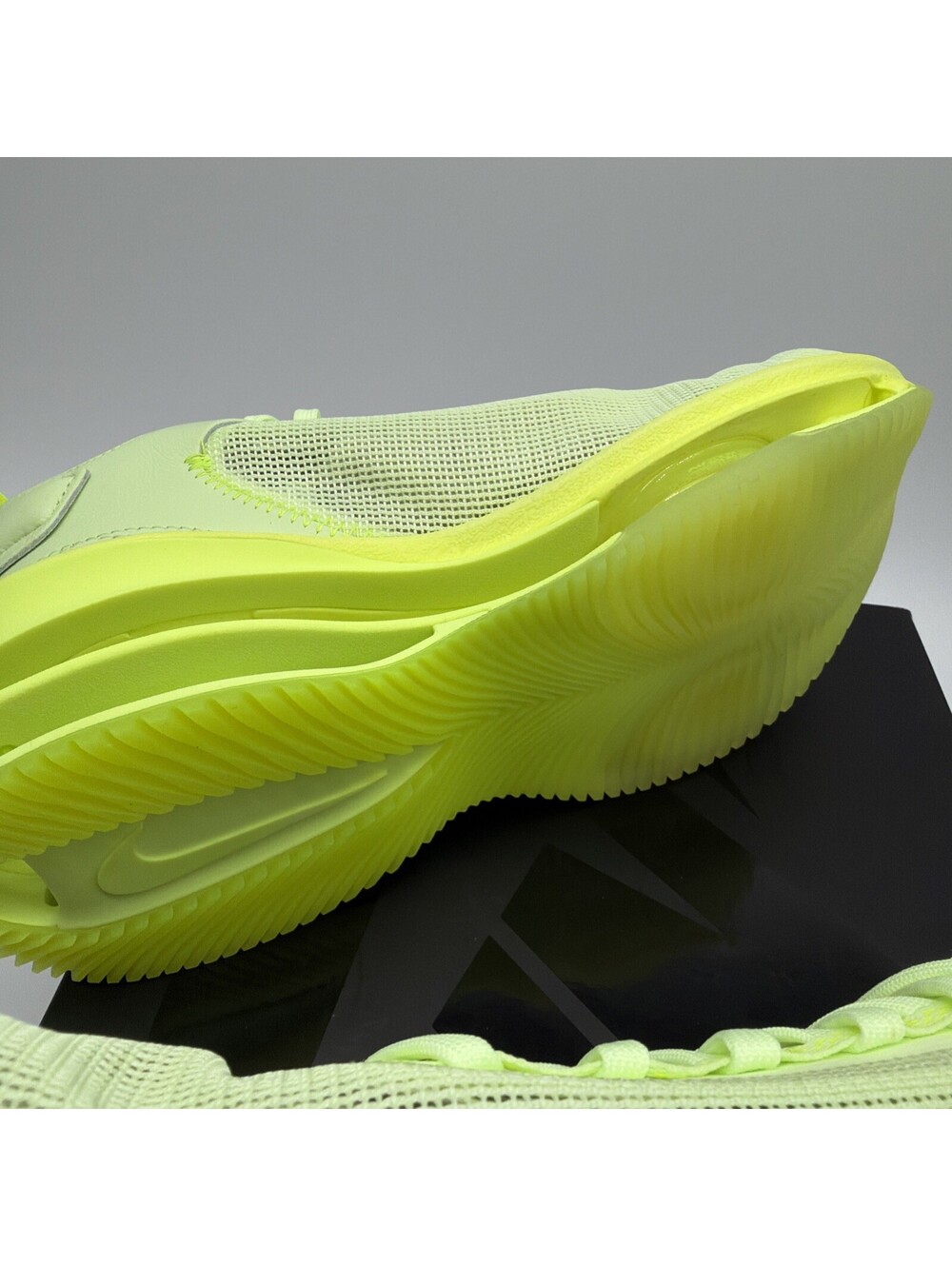 Size 9 - Nike Zoom Double Stacked Barely Volt W - Picture 11 of 11